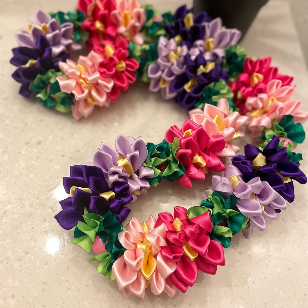 40in Colorful Pink & Purple Hawaiian Ribbon Lei
